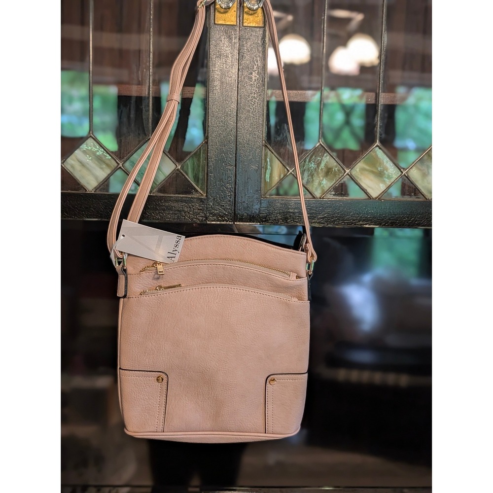NWT Alyssa Blush Pink Crossbody Bag Multi Pocket Vegan Leather Organizer Purse